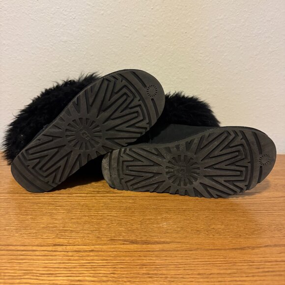 UGG Black Fur Mid-Calf Boots Size 6 | Cozy Winter Y2K Style - Picture 2 of 4